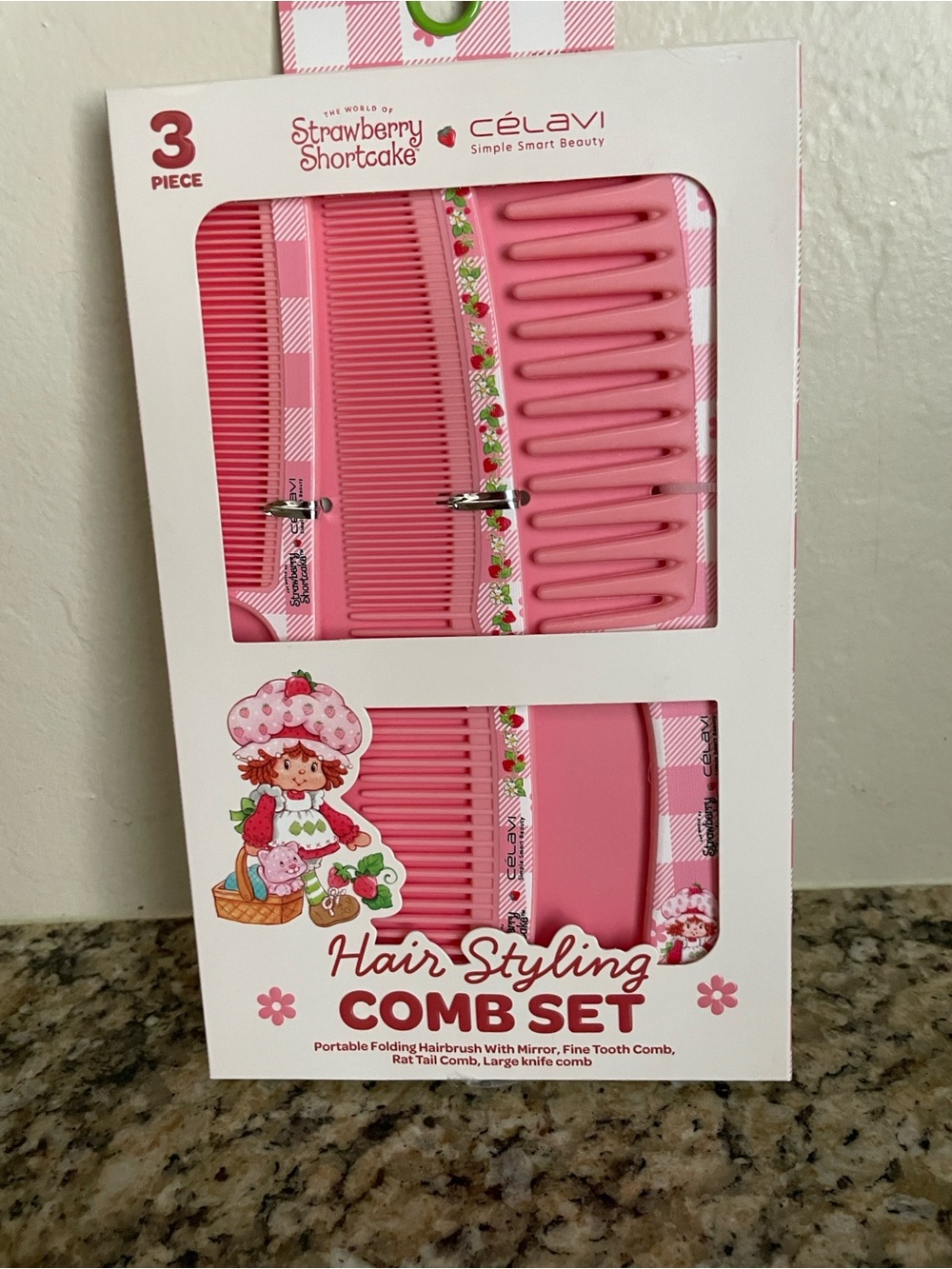 Celavi Strawberry Shortcake Pink Hair Styling Comb Set